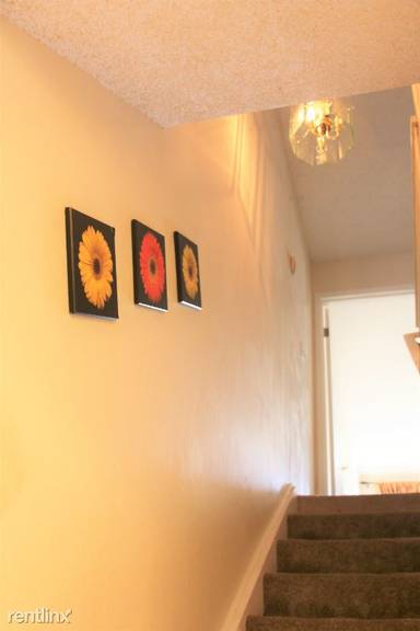 Main picture of 14351 Doolittle Dr