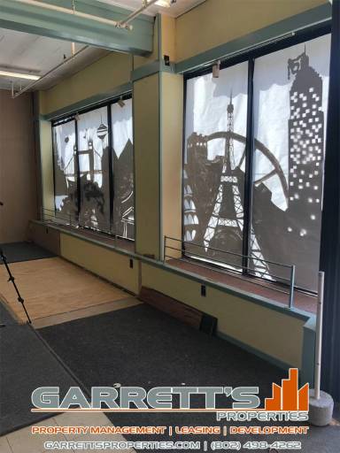 Main picture of 446 Railroad St