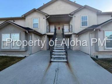 Main picture of 1037 W Pine Ave
