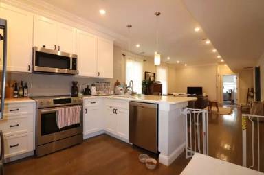 Main picture of 17 Walk Hill St