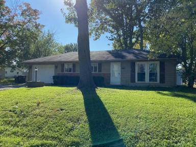 Main picture of 3360 Eastwood Dr