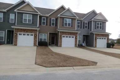 Main picture of 1805 Fox Den Way