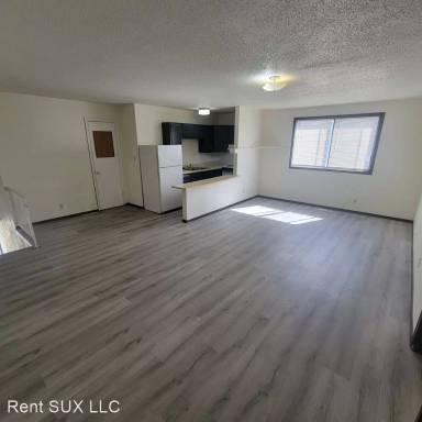 Main picture of 612 Court St
