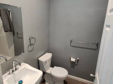 Main picture of 708 W 13th St
