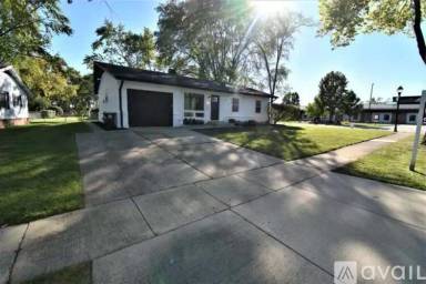 Main picture of 700 Delphia Ave