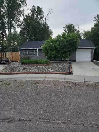 Main picture of 106 S Utah Ave