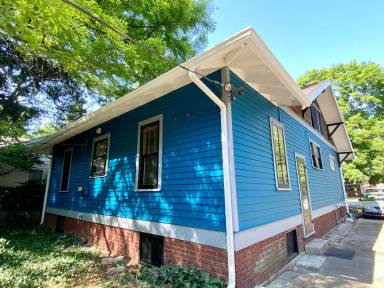 Main picture of 918 N Chauncey Ave