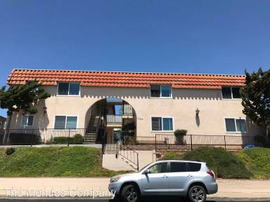 Main picture of 5844 Riley St