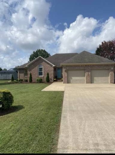 Main picture of 567 Cedar Ct