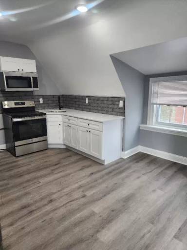 Main picture of 380 E Vernon Rd