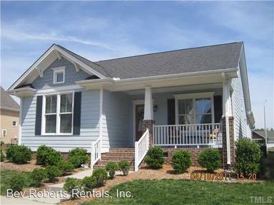 Main picture of 1645 Lakestone Village Ln