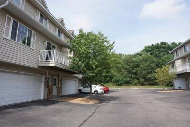 Main picture of 1579 County Road D E
