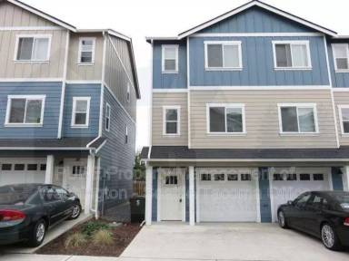 Main picture of 8015 Pacific Ave
