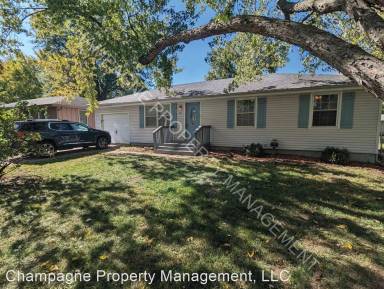 Main picture of 212 SE Brentwood Dr