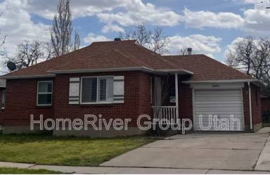 Main picture of 1041 W Rambler Dr