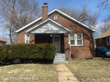 Main picture of 9279 E Breckenridge Rd