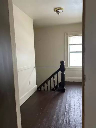 Main picture of 598 Jay St