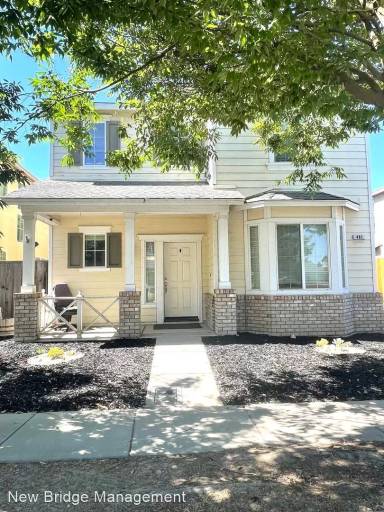 Main picture of 482 Meandering Ln