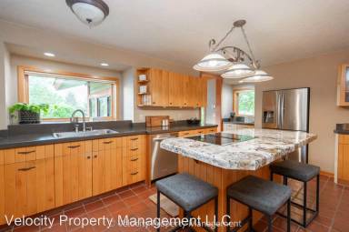 Main picture of 64421 Findlay Ln