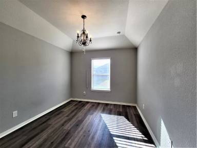 Main picture of 9515 Knox Prairie Ct