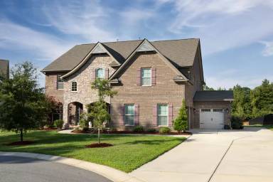 Main picture of 2032 Perry Pond Dr