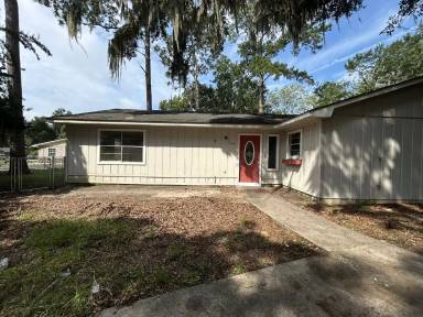 Main picture of 119 Cherokee Cir