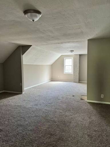 Main picture of 3613 E 59th St
