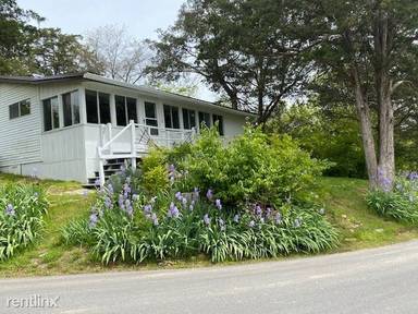 Main picture of 1578 Parrotts Chapel Rd