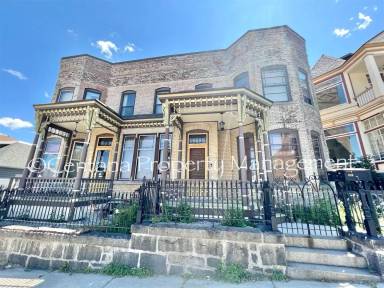 Main picture of 834 W Granite St