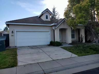 Main picture of 124 Westlake Ct