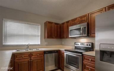 Main picture of 6031 NW 42nd Way