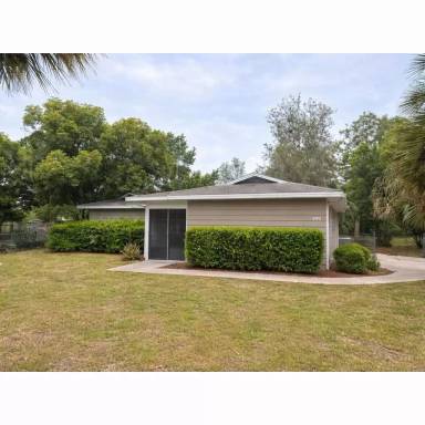 Main picture of 497 Lake Rd