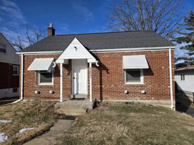 Main picture of 8657 North Ave