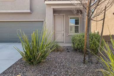 Main picture of 7415 S Via Casa Elegante