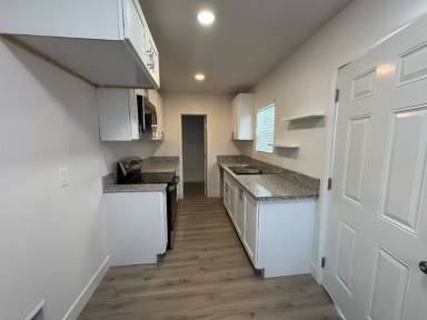 Main picture of 2300 Brundage Ln