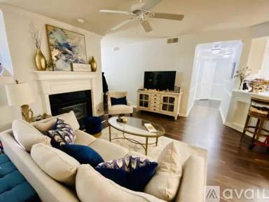 Main picture of 609 McGill Park Ave NE