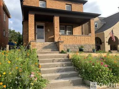 Main picture of 920 Yetta Ave