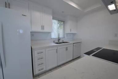 Main picture of 3502 Pringle St