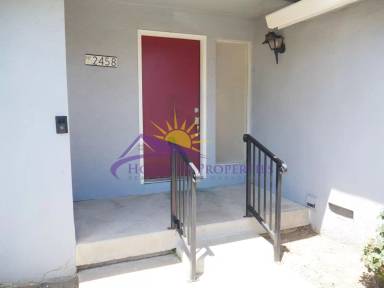 Main picture of 2458 Town Cir