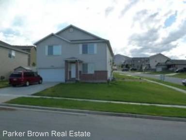 Main picture of 3483 S Hawk Dr