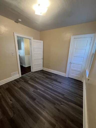 Main picture of 434 Winslow Ave