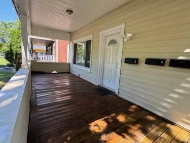 Main picture of 3224 E 5th Ave
