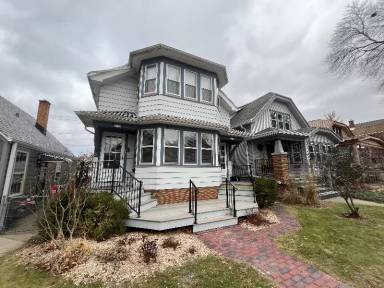 Main picture of 3134 S Indiana Ave