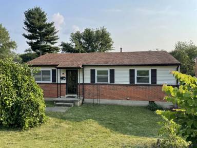 Main picture of 144 Hickory Dr