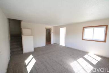 Main picture of 835 7th St NW