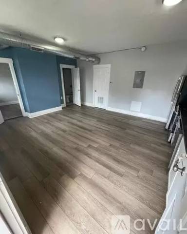 Main picture of 1703 Broadway Ave