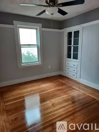 Main picture of 19 Grant St
