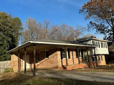 Main picture of 1435 Marlborough Rd