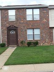Main picture of 7918 Clovertree Ct