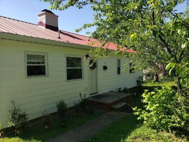 Main picture of 118 Kentucky Ave